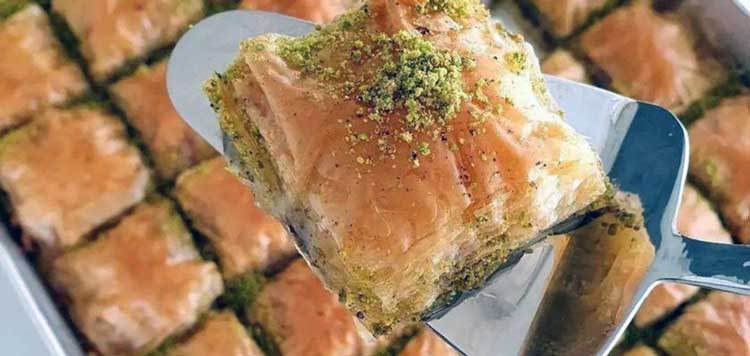 بهترین دستور تهیه باقلوا با خمیر یوفکا در تابه